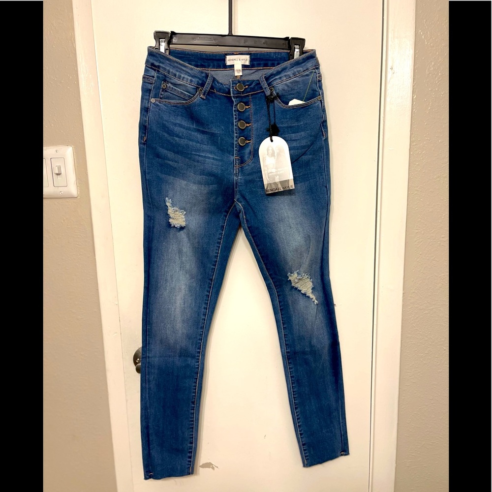 Kaylie & Kendal Jenner pants 👖 demon size 5-6